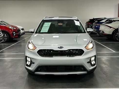Used 2020 Kia Niro EX Premium image 10