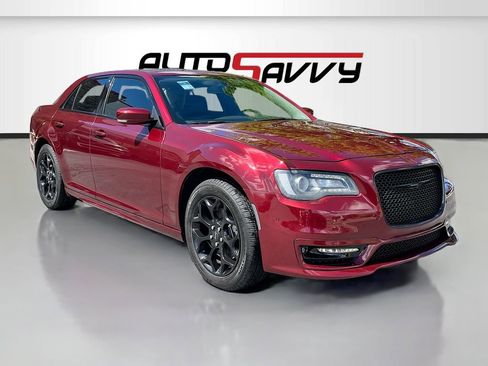 Used 2023 Chrysler 300 Touring L w/ Popular Equipment Group AWD/4WD image 1