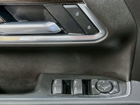 Used 2026 Chevrolet Silverado 1500 LT Trail Boss w/ Convenience Package II image 18