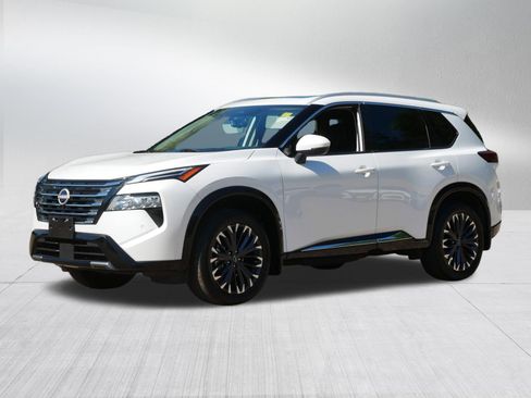 Certified 2024 Nissan Rogue Platinum w/ Platinum Premium Package AWD/4WD image 3