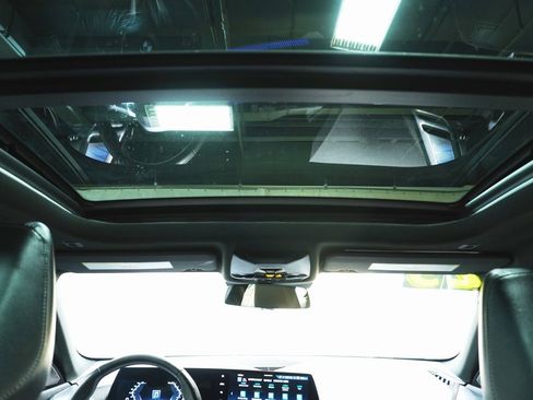 Certified 2025 BMW 228i xDrive w/ Premium Package image 18