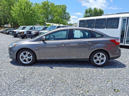 Used 2014 Ford Focus SE image 4