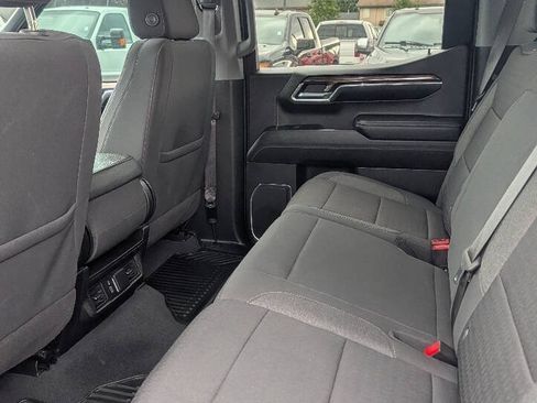 Used 2023 Chevrolet Silverado 1500 LT AWD/4WD image 24