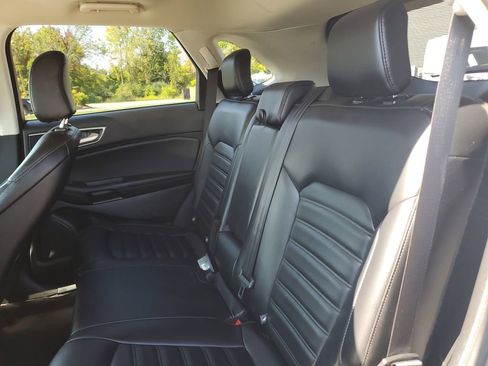 Used 2023 Ford Edge SEL image 8