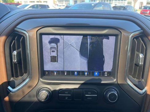 Used 2020 Chevrolet Silverado 1500 High Country w/ Technology Package image 30