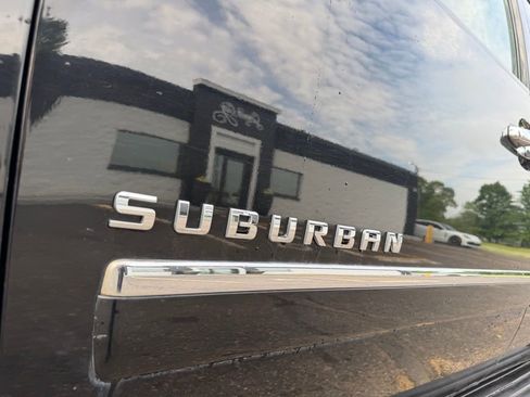 Used 2011 Chevrolet Suburban LTZ AWD/4WD image 17