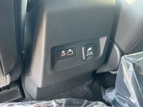 New 2026 Nissan Frontier PRO-4X w/ Pro-4x Convenience Package image 28