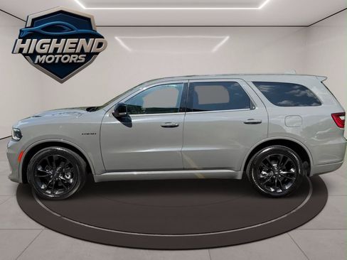 Used 2022 Dodge Durango R/T w/ Blacktop Package AWD/4WD image 3