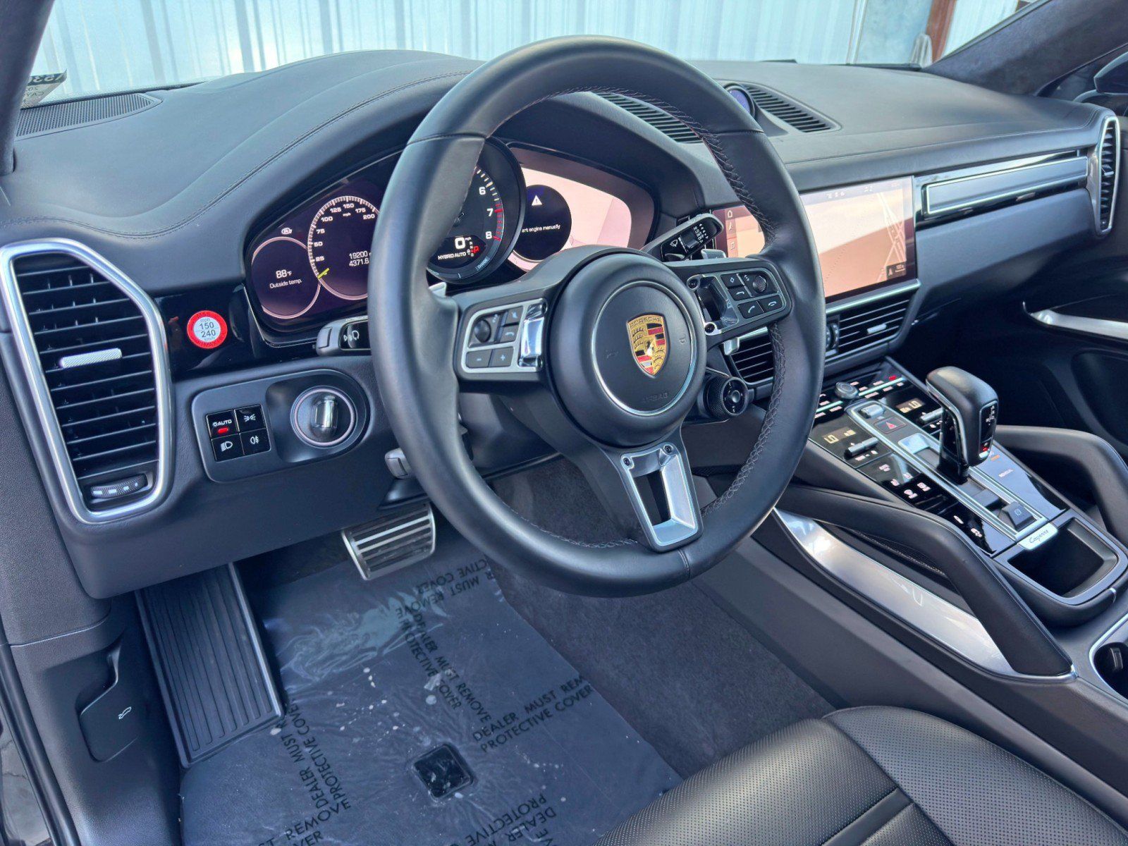 Used 2021 Porsche Cayenne Turbo S AWD/4WD image 14