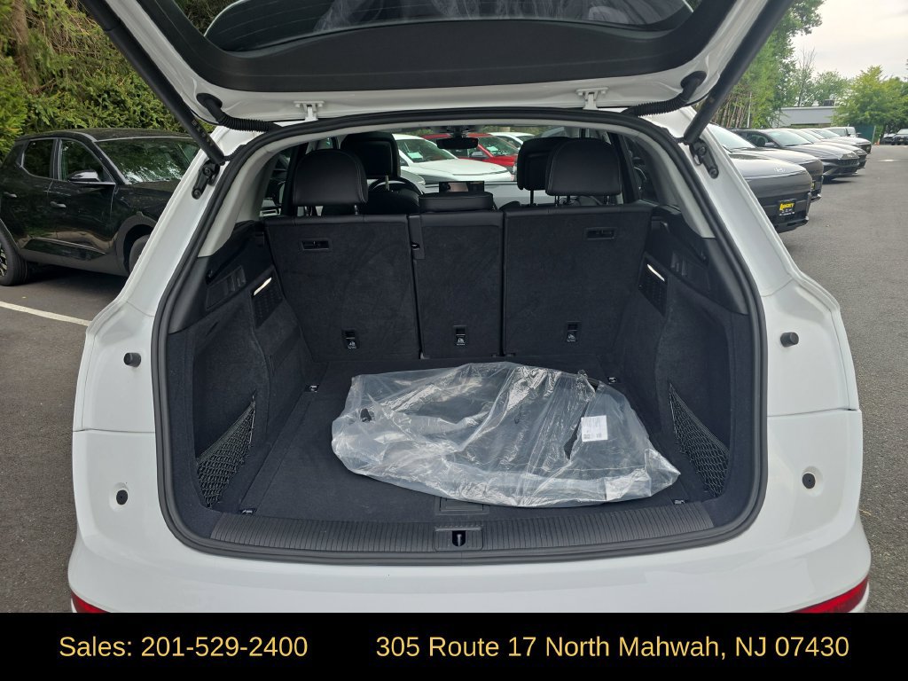 Used 2024 Audi Q5 2.0T Premium w/ Convenience Package AWD/4WD image 24