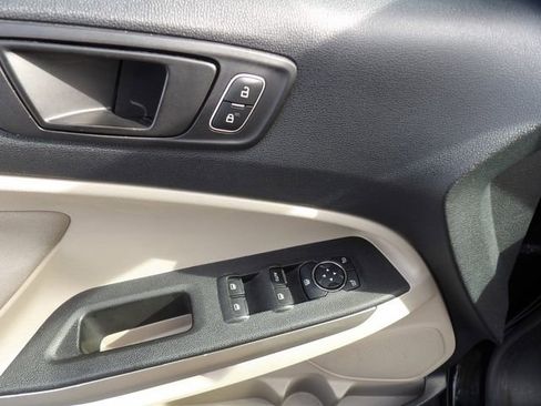 Certified 2020 Ford EcoSport S image 29
