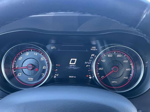 Used 2023 Dodge Charger SXT image 32