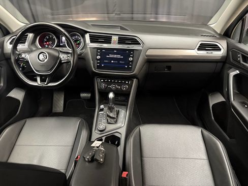 Used 2019 Volkswagen Tiguan SE w/ 3rd Row Seat Package image 25