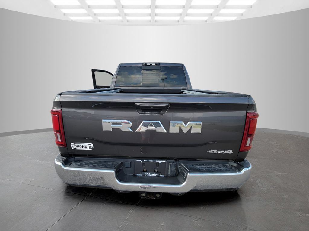 Used 2025 RAM 2500 Limited AWD/4WD image 8