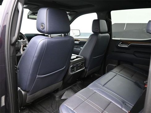 Used 2022 Chevrolet Silverado 1500 High Country w/ High Country Premium Package image 17