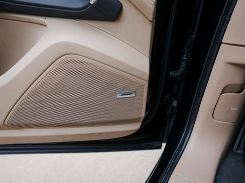 Certified 2022 Porsche Cayenne E-Hybrid image 22