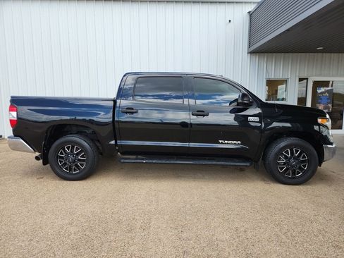 Used 2019 Toyota Tundra SR5 w/ SR5 Upgrade Package RWD image 23