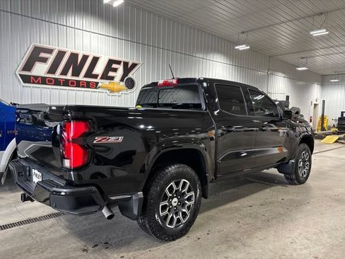 Used 2023 Chevrolet Colorado Z71 w/ Z71 Convenience Package 2 AWD/4WD image 7