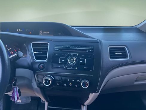 Used 2015 Honda Civic LX image 12