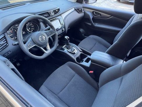 Used 2022 Nissan Rogue Sport S image 16