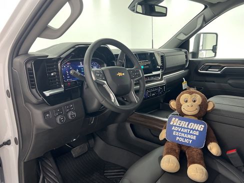 New 2026 Chevrolet Silverado 2500 LT w/ Z71 Chrome Sport Edition image 9