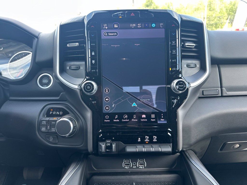 New 2026 RAM 1500 Big Horn AWD/4WD image 18