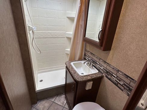 Used 2014 Ford E-350 and Econoline 350 Super Duty Wagon w/ Motorhome Prep Package image 18