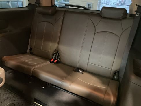 Used 2013 GMC Acadia SLT image 27