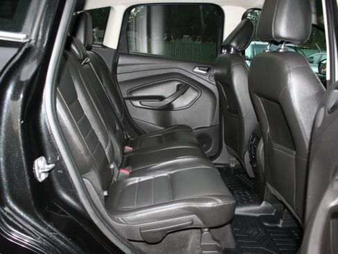 Used 2015 Ford C-MAX Energi SEL w/ Equipment Group 302A image 19