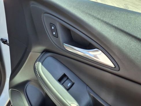 Used 2025 Buick Encore GX Preferred FWD image 85
