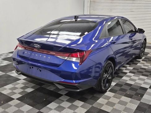 Used 2023 Hyundai Elantra SEL FWD image 6