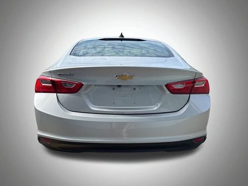 Used 2021 Chevrolet Malibu LS image 12