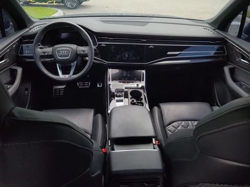 Used 2023 Audi SQ7 Premium Plus AWD/4WD image 9