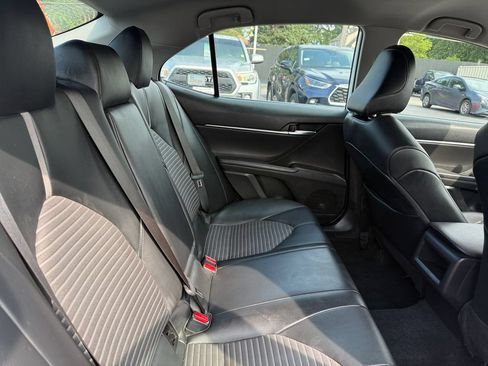 Used 2022 Toyota Camry SE FWD image 22