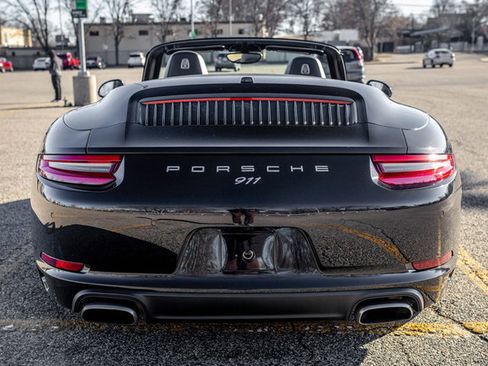 Used 2017 Porsche 911 Carrera image 7