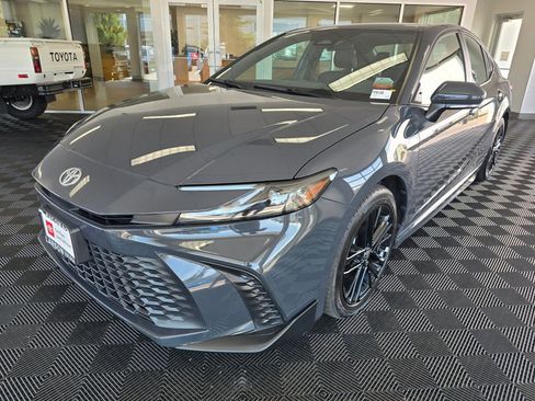 Certified 2025 Toyota Camry SE AWD/4WD image 7