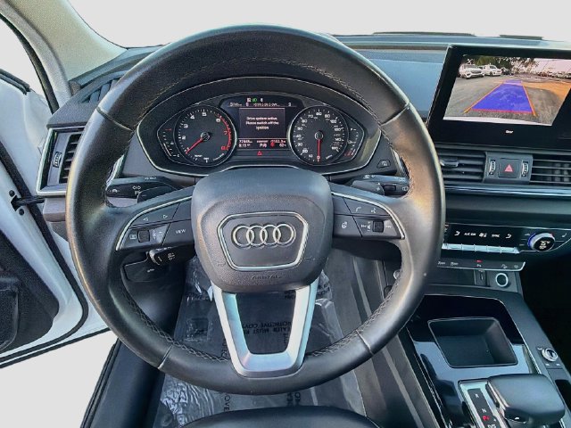 Used 2022 Audi Q5 2.0T Premium w/ Convenience Package AWD/4WD image 38