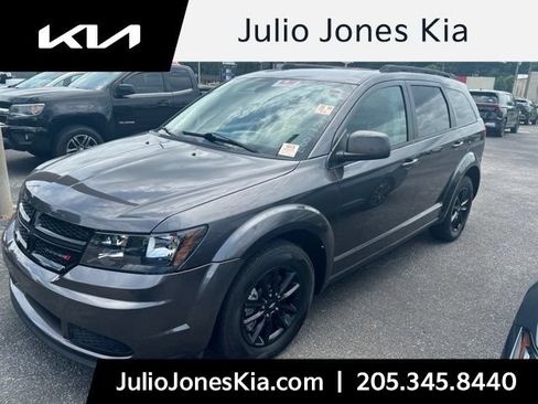 Used 2020 Dodge Journey SE w/ SE Popular Equipment Group FWD image 1