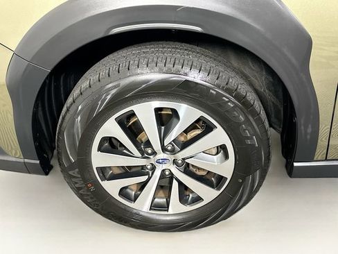 Used 2023 Subaru Outback Premium image 31