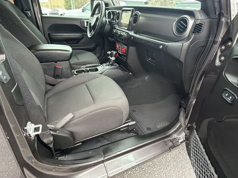 Used 2023 Jeep Wrangler Sport S image 17