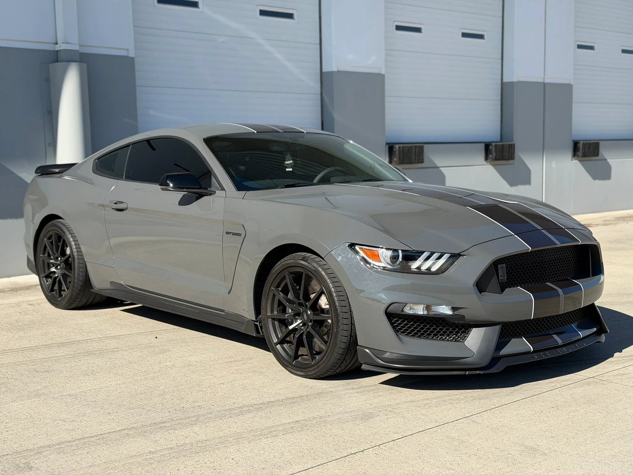 Used 2018 Ford Mustang Shelby GT350 w/ Electronics Package RWD image 8