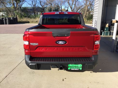 New 2025 Ford Maverick XLT w/ XLT Luxury Package image 4