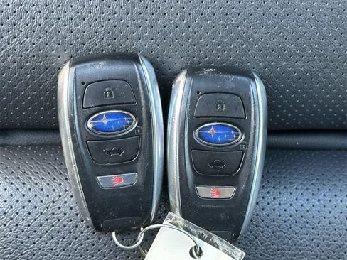 Used 2023 Subaru Outback Limited image 21