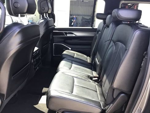 Used 2024 Jeep Wagoneer Series II AWD/4WD image 24