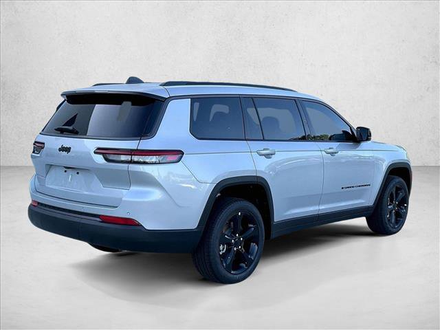 New 2026 Jeep Grand Cherokee L Limited w/ Limited Altitude Package RWD image 17