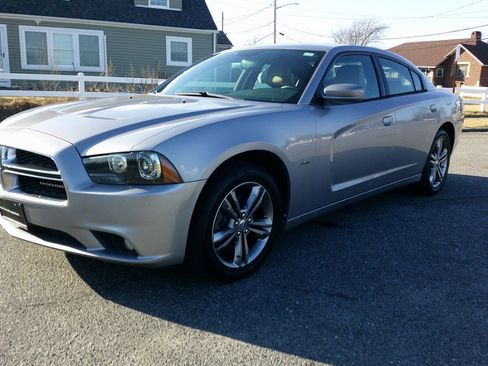 Used 2014 Dodge Charger R/T image 3