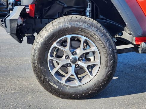 Used 2024 Jeep Wrangler Sport S image 9