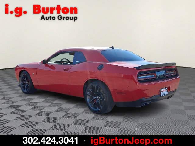 Certified 2022 Dodge Challenger R/T Scat Pack w/ Shaker Package RWD image 4