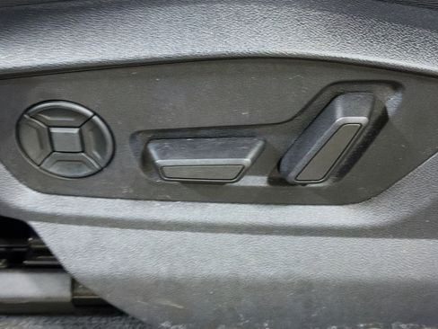 Used 2023 Audi Q8 Prestige image 13