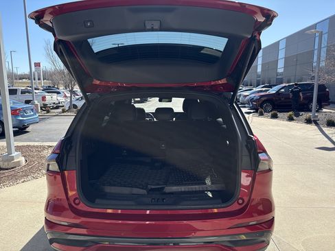 Used 2024 Lincoln Nautilus Reserve w/ Equipment Group 202A image 32